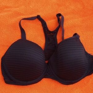 Black striped sports bra